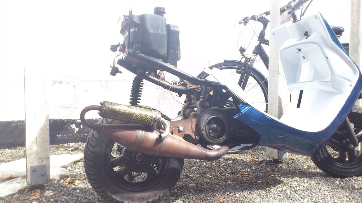 Yamaha Axis billede 3