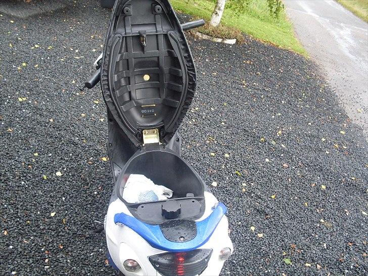 PGO white magic/ ligero billede 10