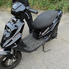 PGO hot 50 Blank sort væk