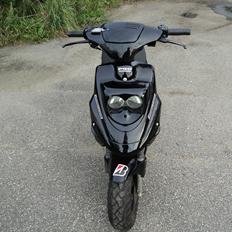 PGO hot 50 Blank sort væk