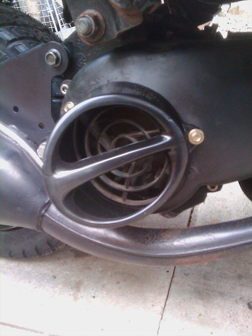 PGO galaxy - så er der kommet grisetryne på, hjælper enormt! :D billede 8