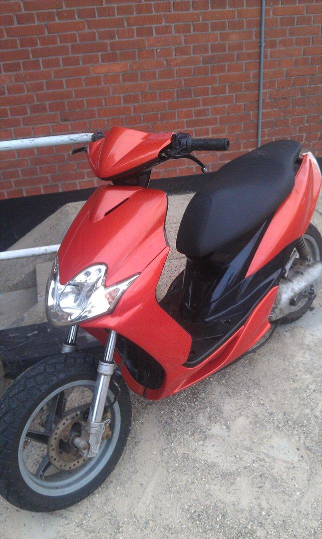 Yamaha jog R / SR 50 billede 1