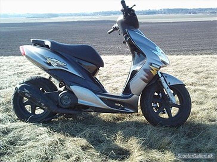 Yamaha jog r billede 3