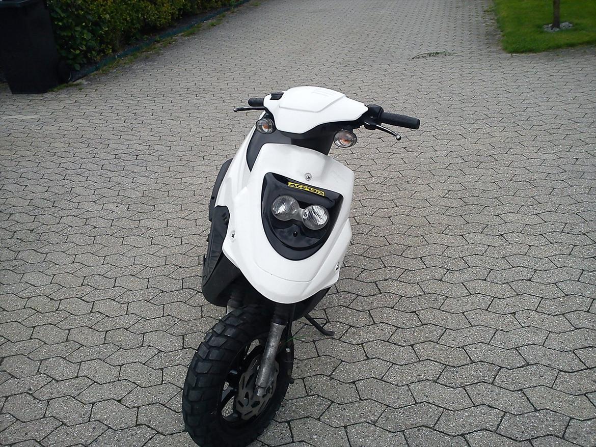 PGO Hot 50 solgt billede 2