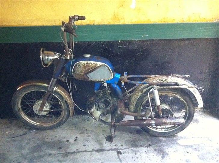 Veteraner DBS Sport - Afmontering og udbedring påbegyndt. billede 5