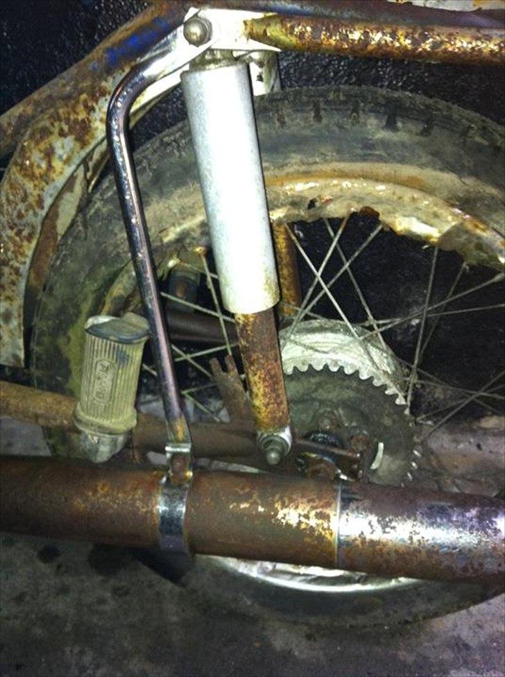 Veteraner DBS Sport - Dejlig østeuropæsik-agtig udstødningsbeslag a la MZ. billede 8