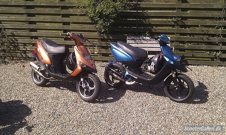 Yamaha bws ng Evo  - min den Blå :) og min makkers den anden ... Team S.R.G # 1 
Taget d . 15.08.11  billede 8