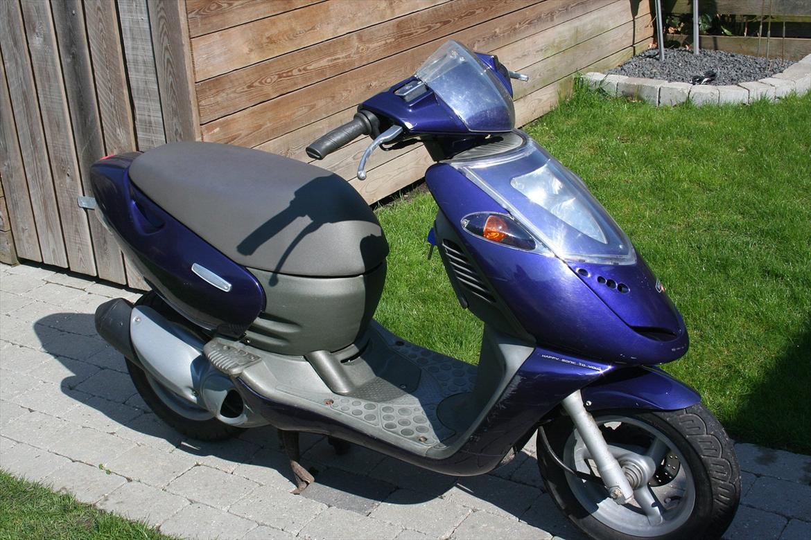 Aprilia Sonic - Det var sådan scooteren så ud inden den blev autolakeret. billede 3