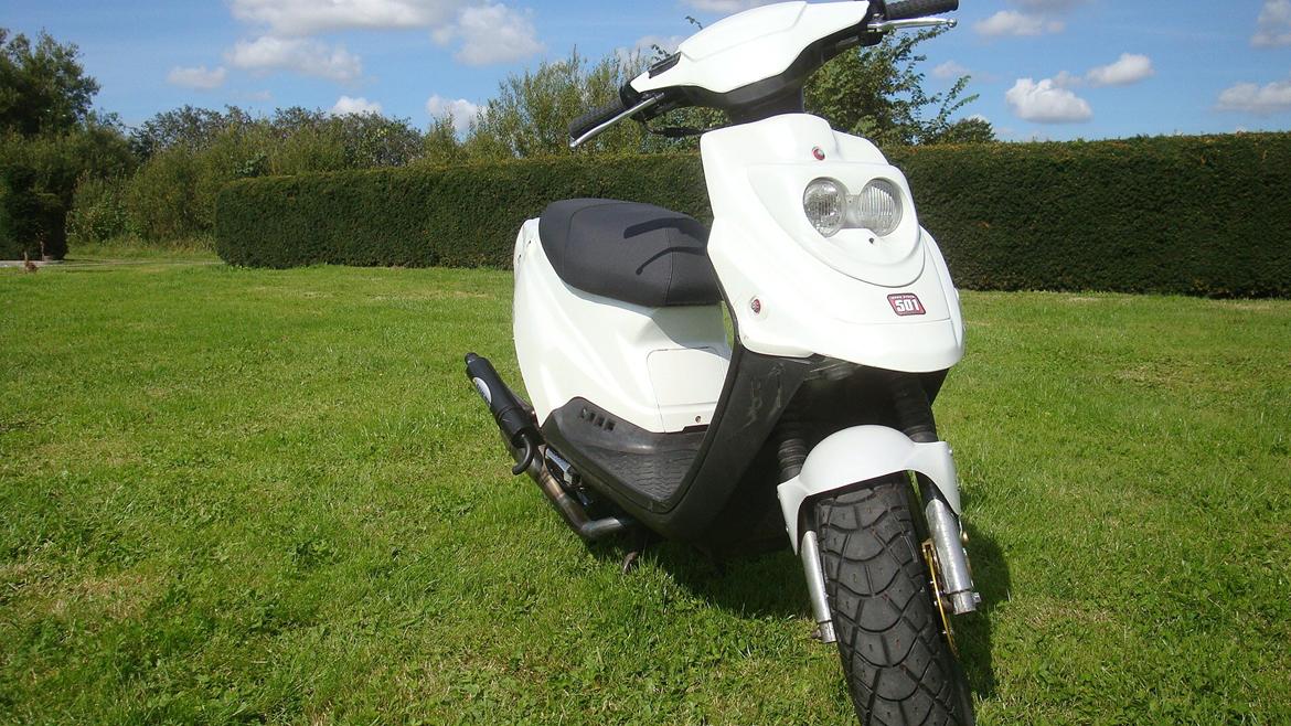 PGO Hot 50 billede 4