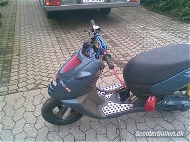 Aprilia sonic < Stage 6 Racing >< AC > Stjålet billede 3