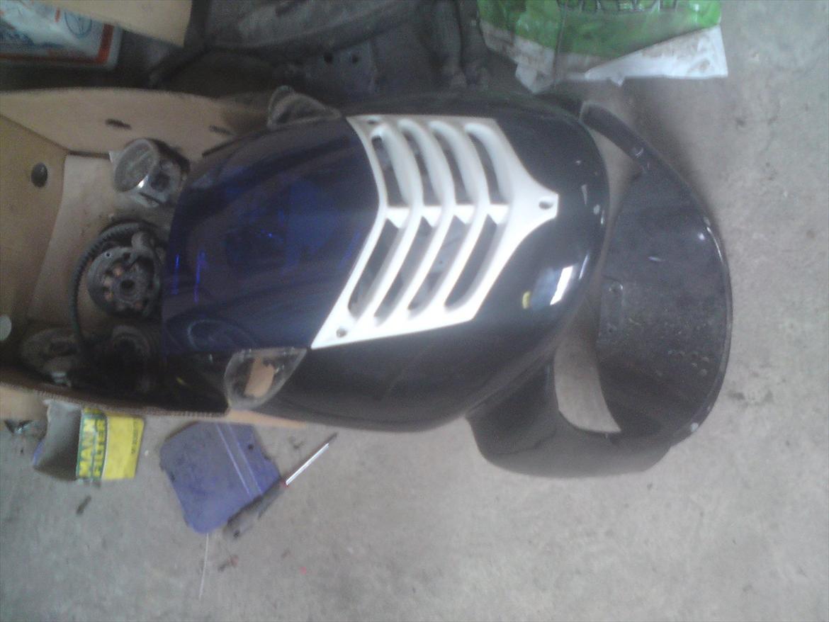 Aprilia Sonic - Projekt - lidt af delene til den, alle skjolde haves! billede 8