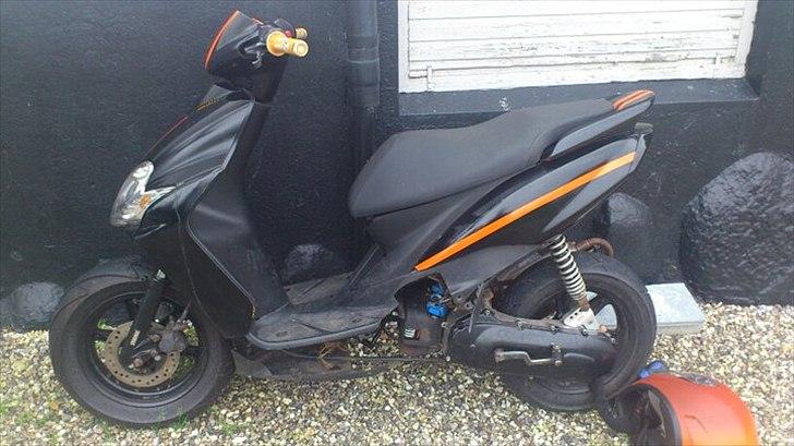 Yamaha jog r (tidl scooter) billede 1