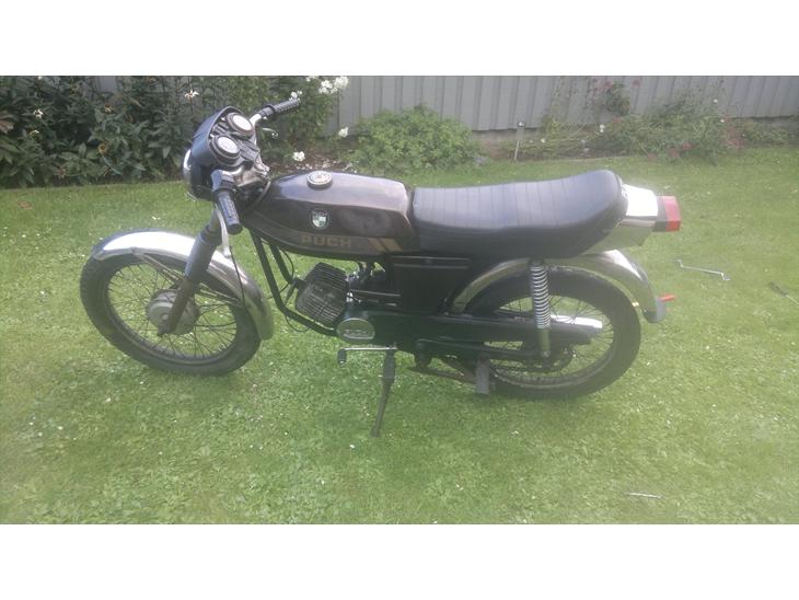 {{currentPhoto.altText}} billede {{currentPhoto.number}}