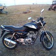 Yamasaki YM50-8b       [tidl. knallert]