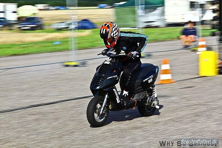 Aprilia sonic LC DK'S 2 Hurtigste scooter 2011 - Lillebror der sprinter på sonic'en til dhs billede 8