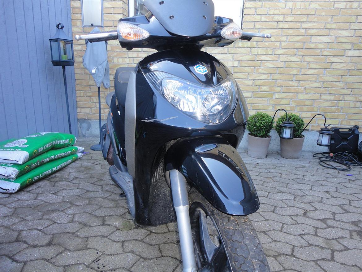 Piaggio Liberty S  50 billede 1