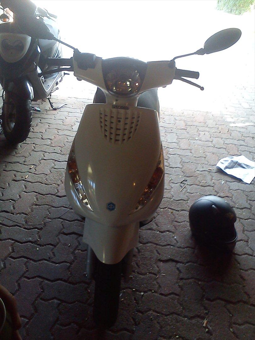 Piaggio new zip 4t billede 5