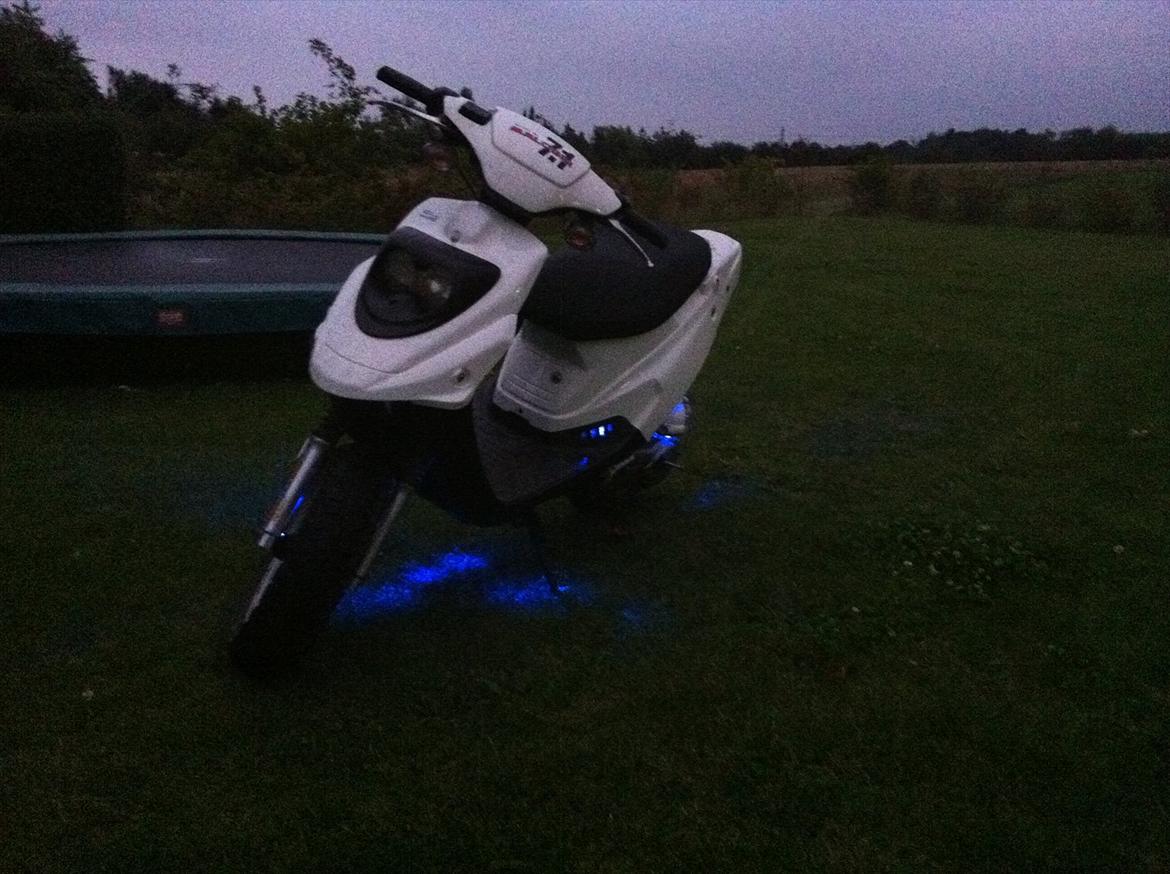 PGO hot 50 væk billede 13