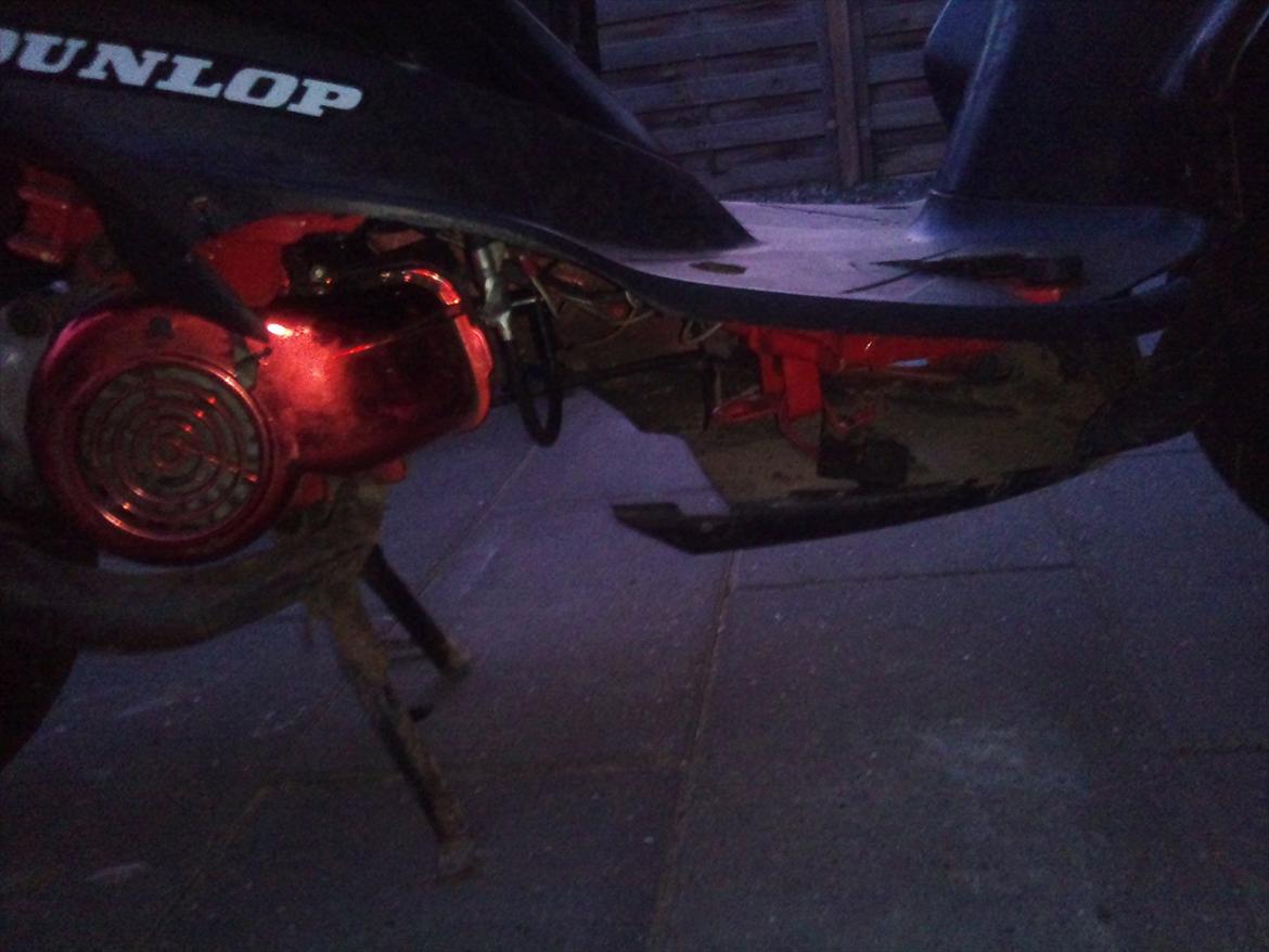 Yamaha jog r billede 10