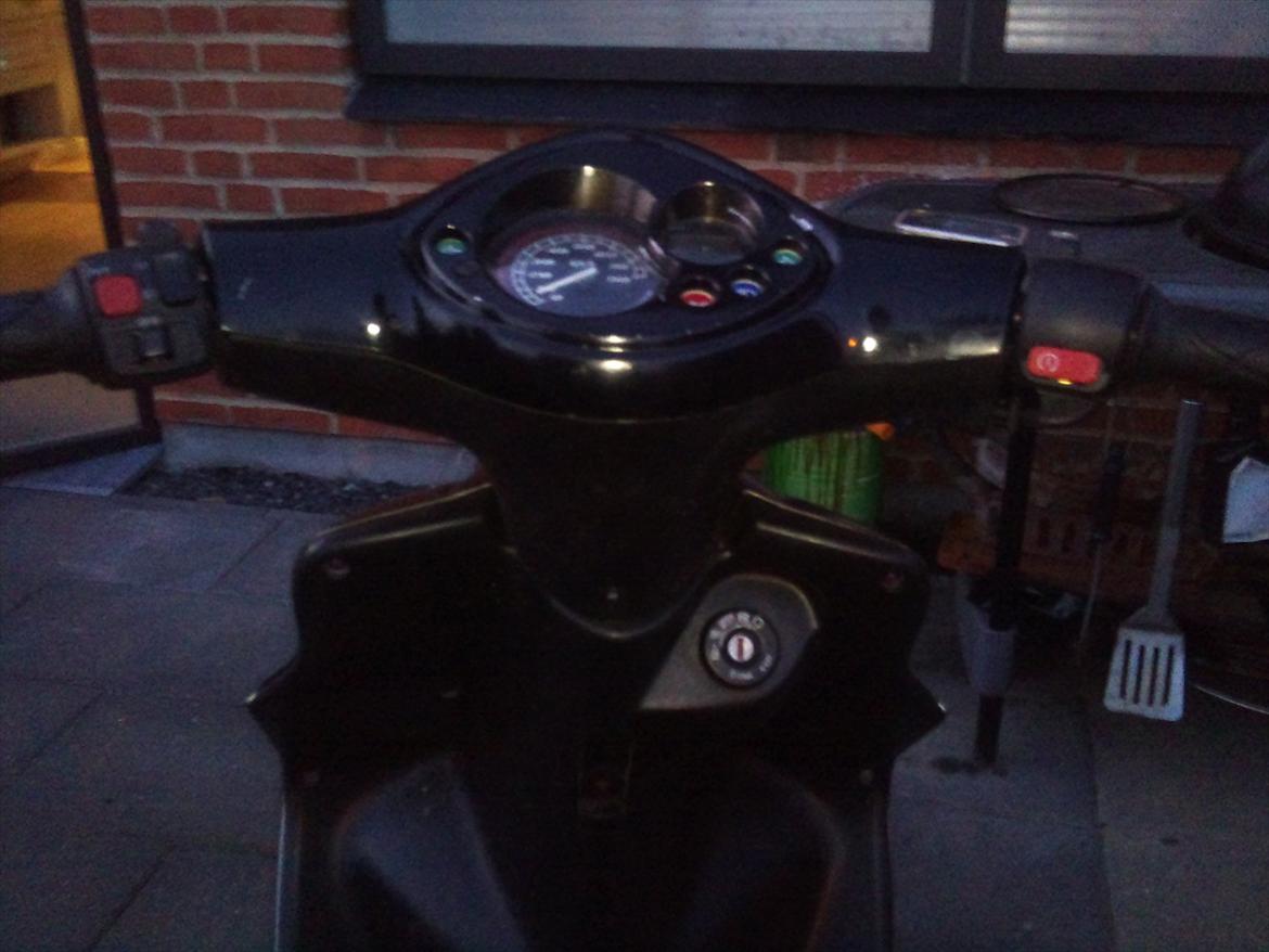 Yamaha jog r billede 12