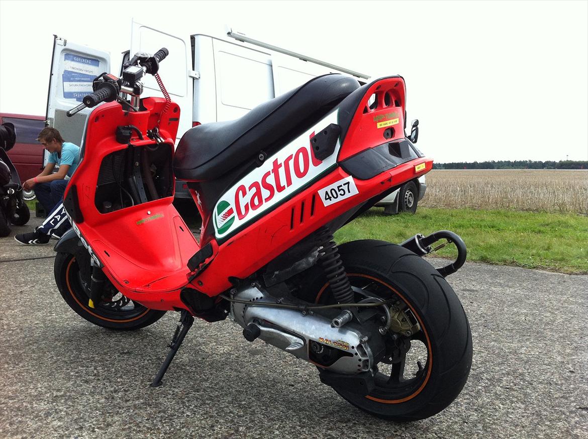 Yamaha aerox / axis hugget op se annoncer billede 11