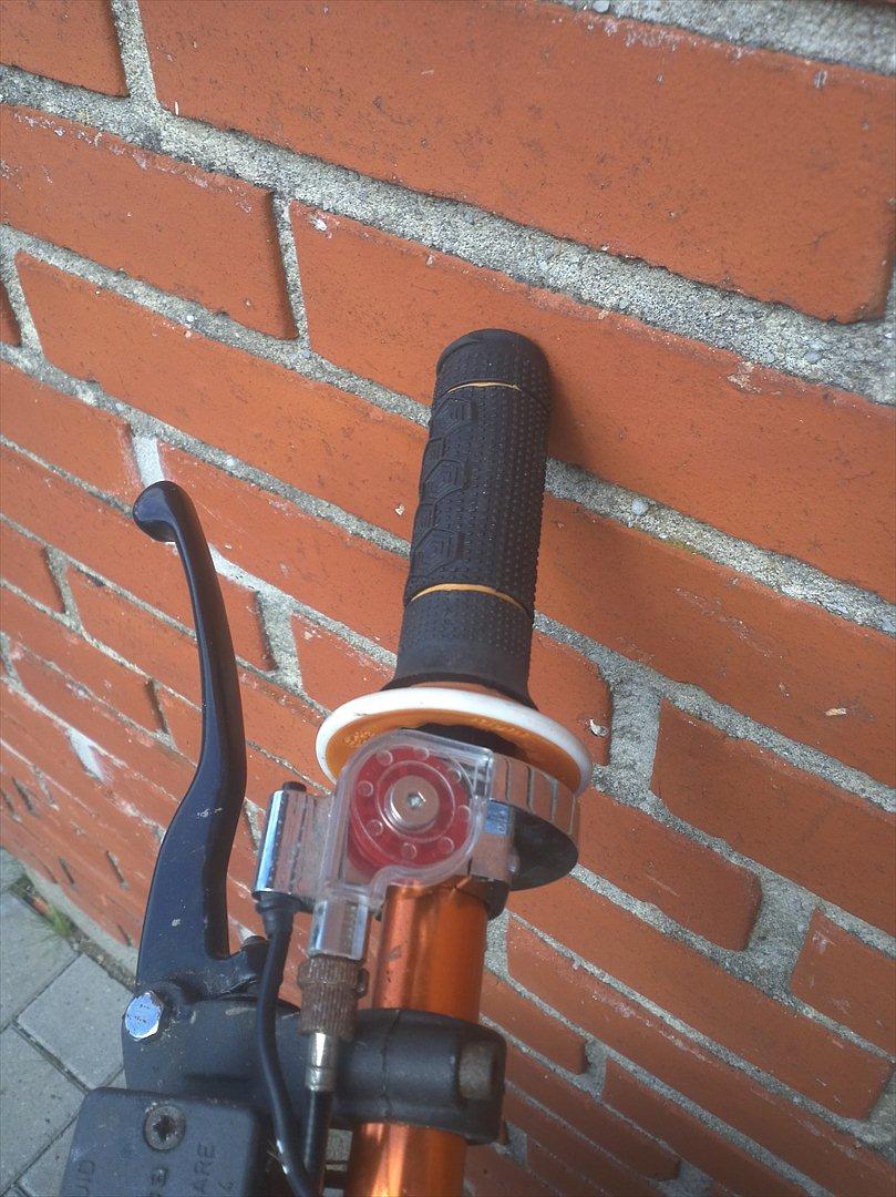 Aprilia rally  Stage6 Racing bytte til senda billede 2