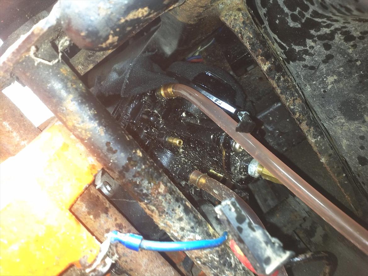 Aprilia rally  Stage6 Racing bytte til senda billede 4