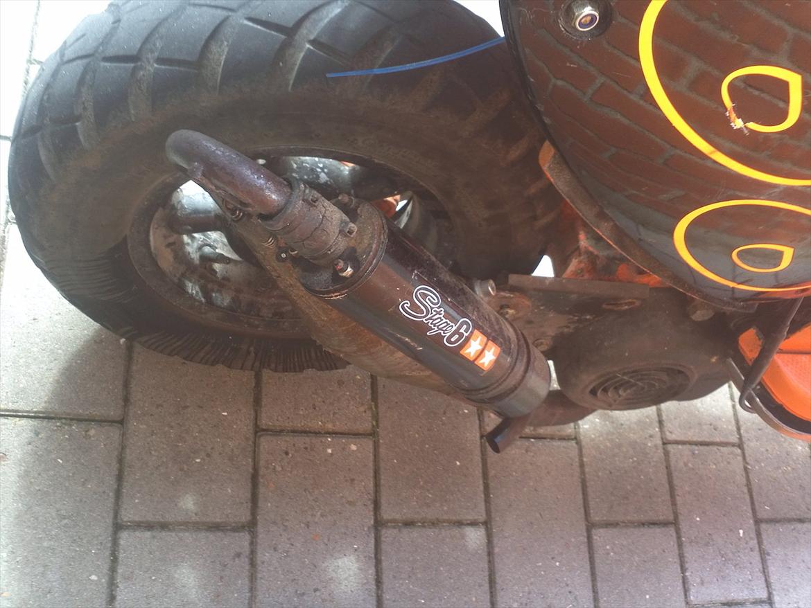 Aprilia rally  Stage6 Racing bytte til senda billede 5