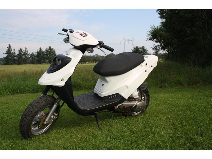 {{currentPhoto.altText}} billede {{currentPhoto.number}}