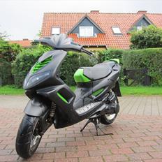 Peugeot speedfight 2  R-cup ac **TIL SALG**