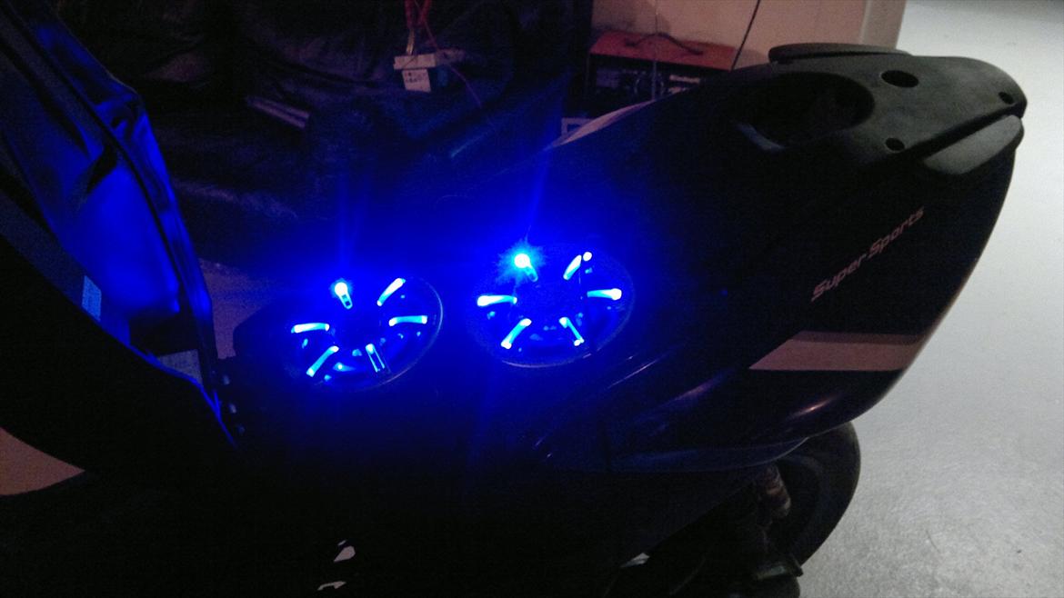 Yamaha Aerox // SOLGT billede 5