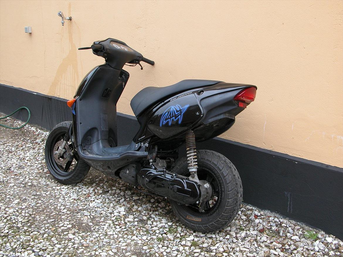 Aprilia rally billede 2