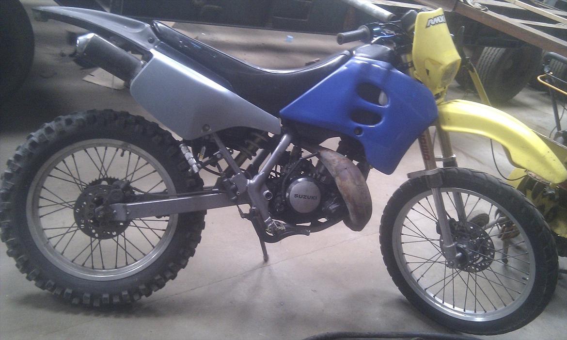 Suzuki RMX billede 1