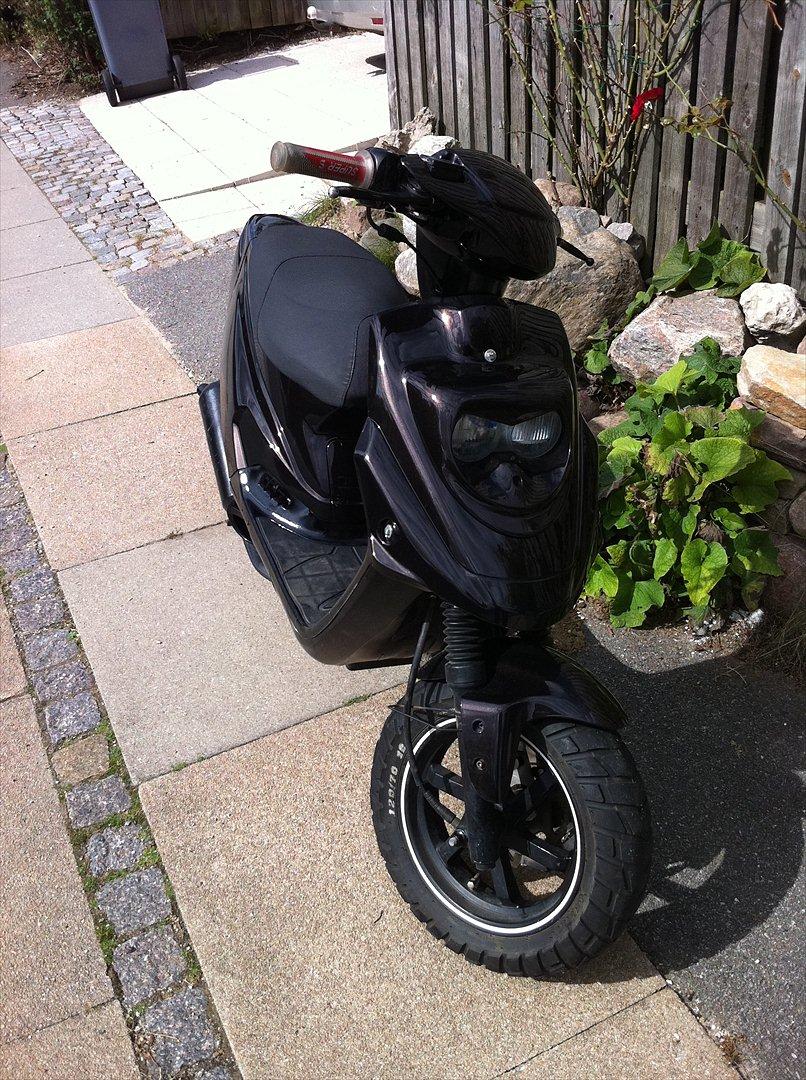 PGO Hot 50 - ny farve 2011 billede 7