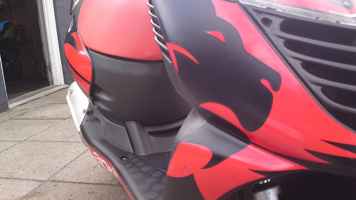 Aprilia Sonic GP Replica billede 3