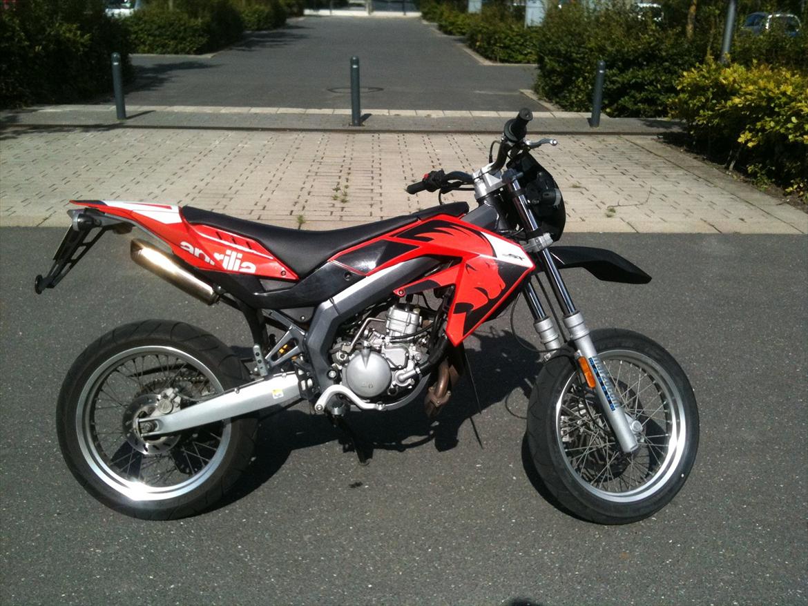 Aprilia SX 50 -//[SOLGT]//- billede 1
