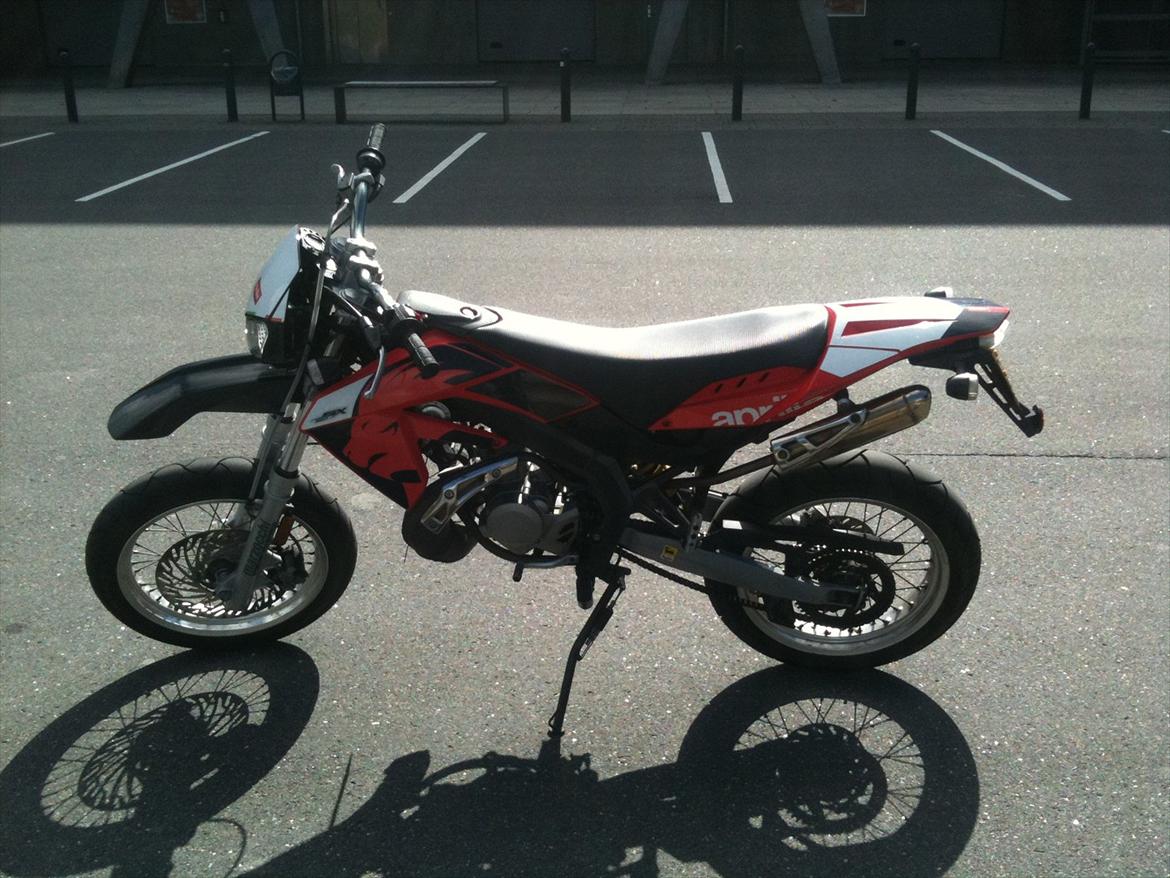 Aprilia SX 50 -//[SOLGT]//- billede 3