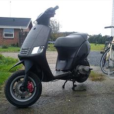 Piaggio ( TIL SALG )New Zip