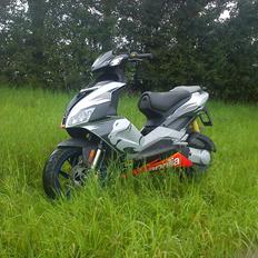 Aprilia SR50 R Factory