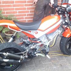 Suzuki Street Magic LC 