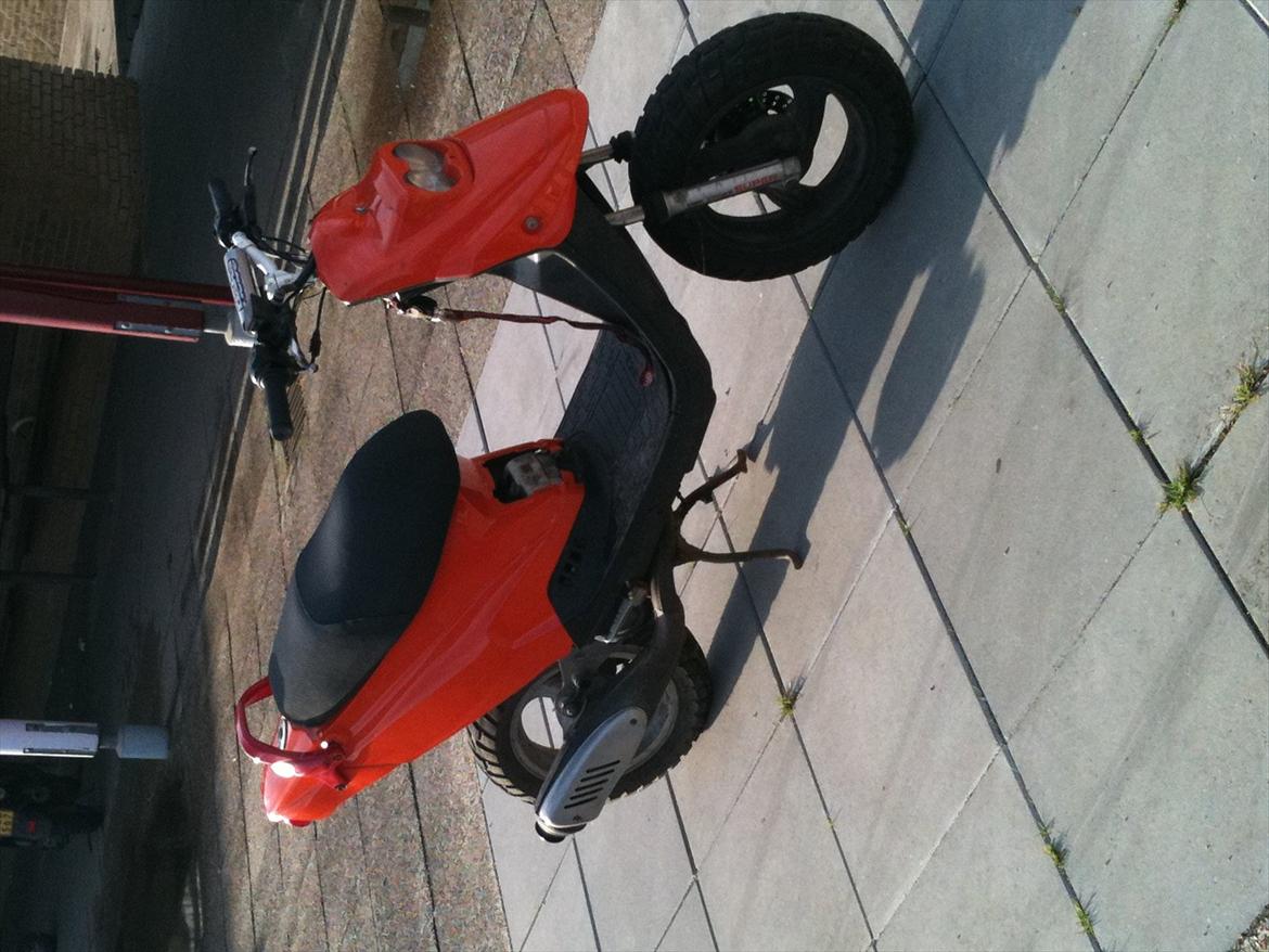 PGO hot 50 solgt billede 1