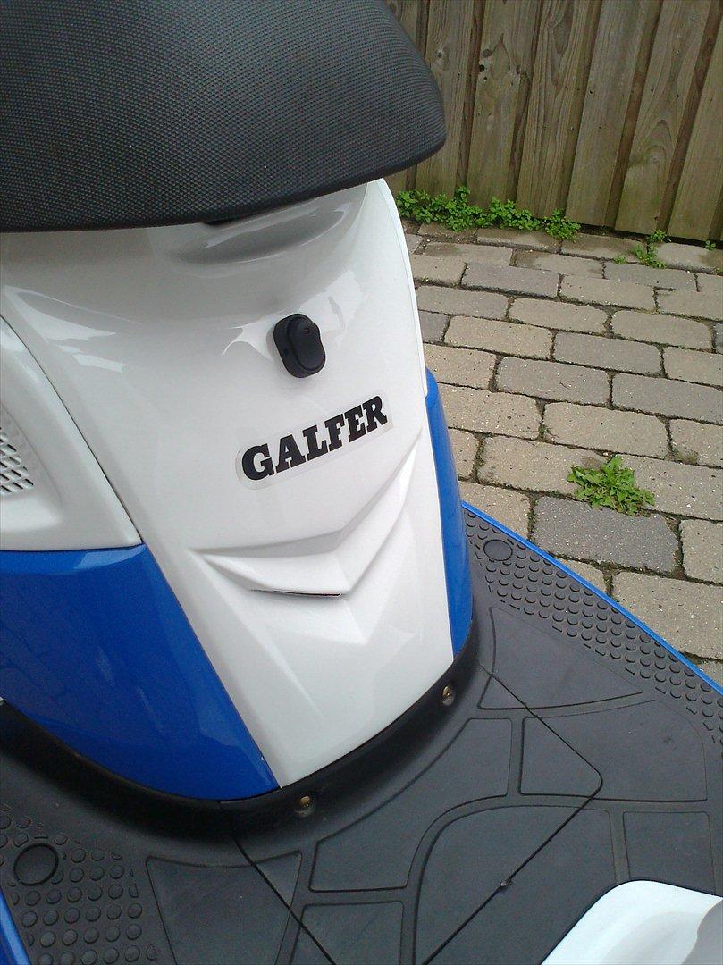 Kymco Super 8 Solgt - Knap til neon Lyset :-P billede 8