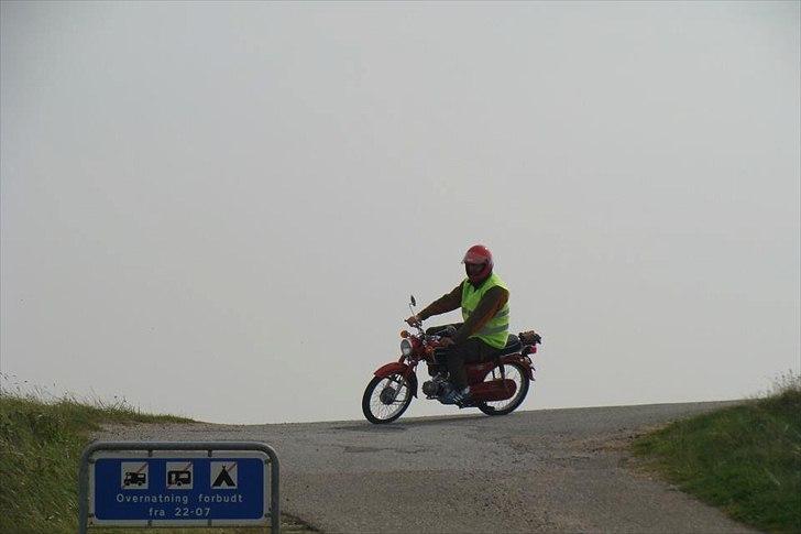 Honda cd50 k1 - På tur rundt ringkøbing fjord, sammen med 40 andre knallerter. billede 20