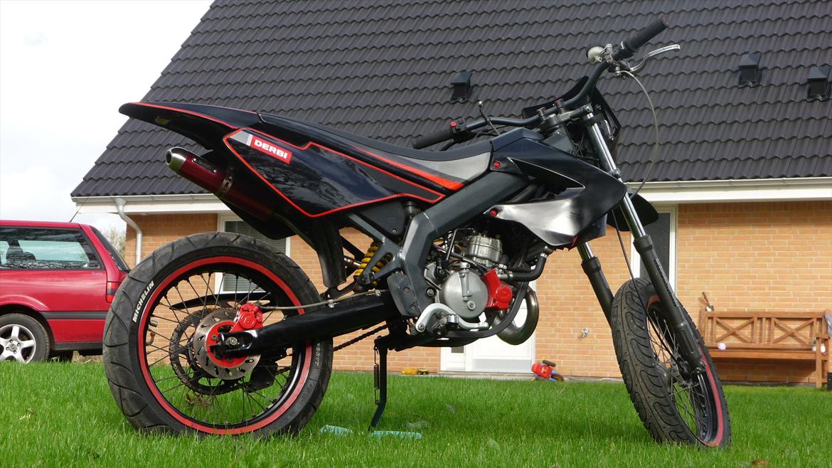 Derbi Senda SM Extreme LC DD (2) - red stripes :D billede 5