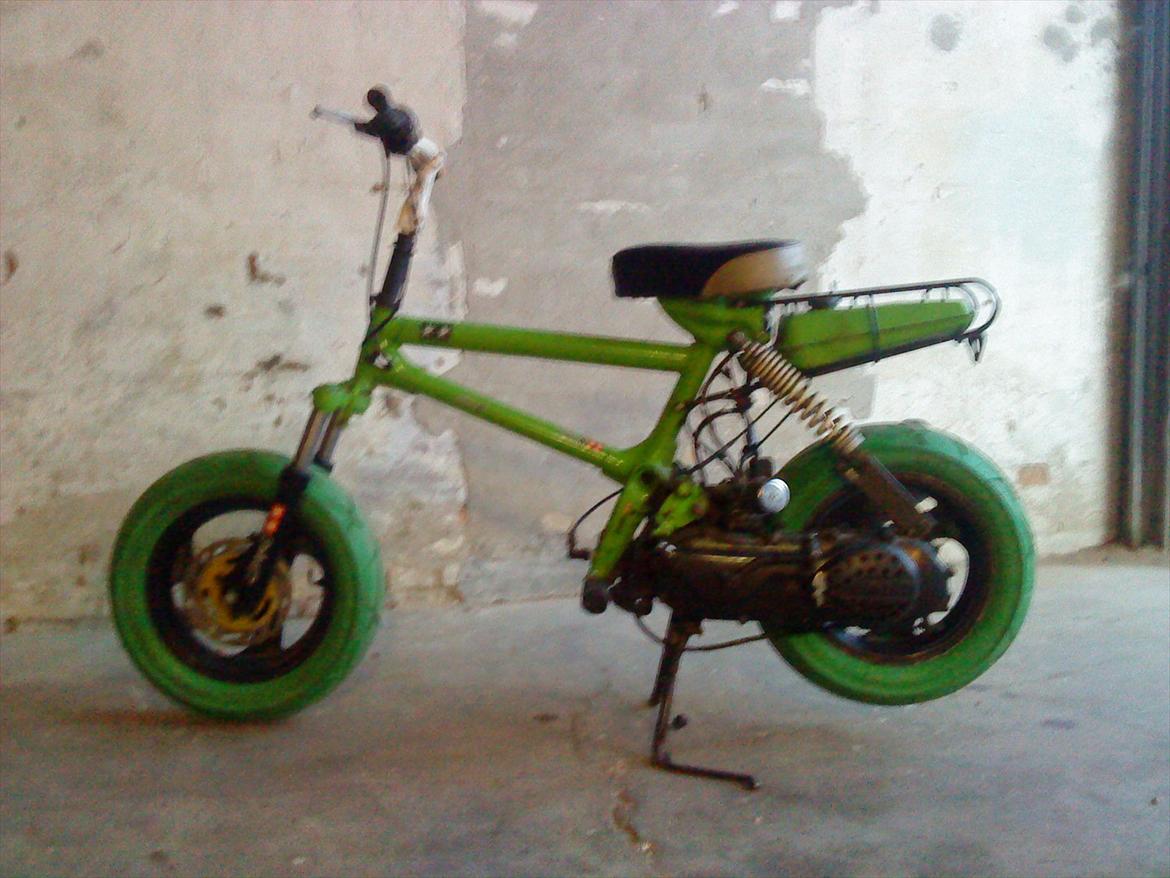 Honda express HOT (VÆK) - Undskylder dårlig billede kvalitet

(taget med mobil 3,2 megapixel)  billede 1