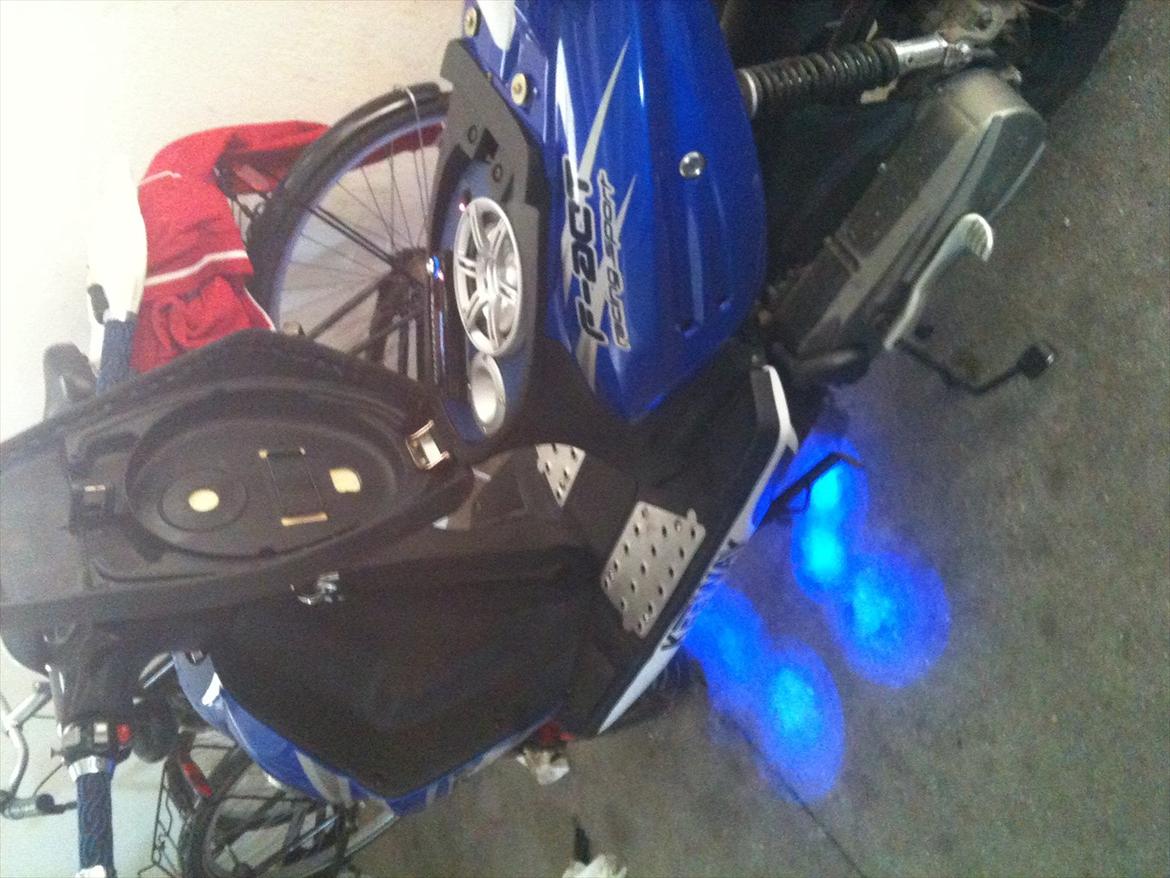 Keeway F-act TIL SALG    <blue 'n' white> - keeway gejl :D billede 17