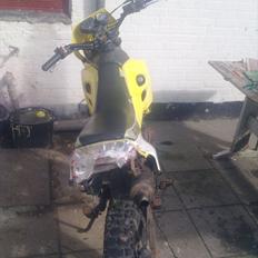 Suzuki rmx
