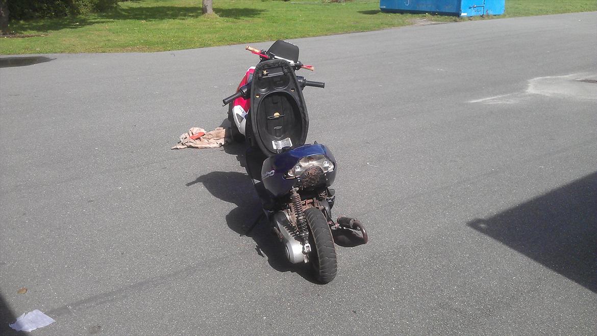 Aprilia sonic tidl. scooter billede 1