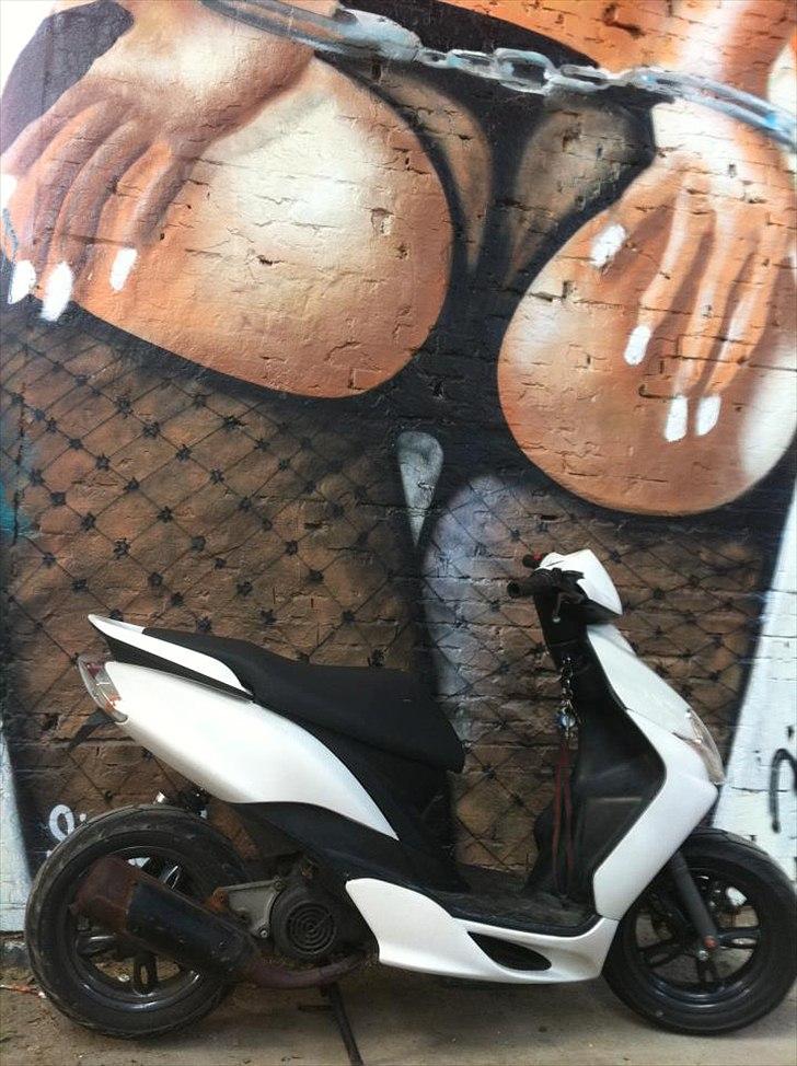 Yamaha jog R <Tidliger scotter> billede 7