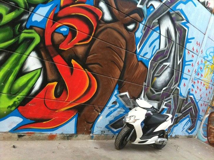 Yamaha jog R <Tidliger scotter> billede 4